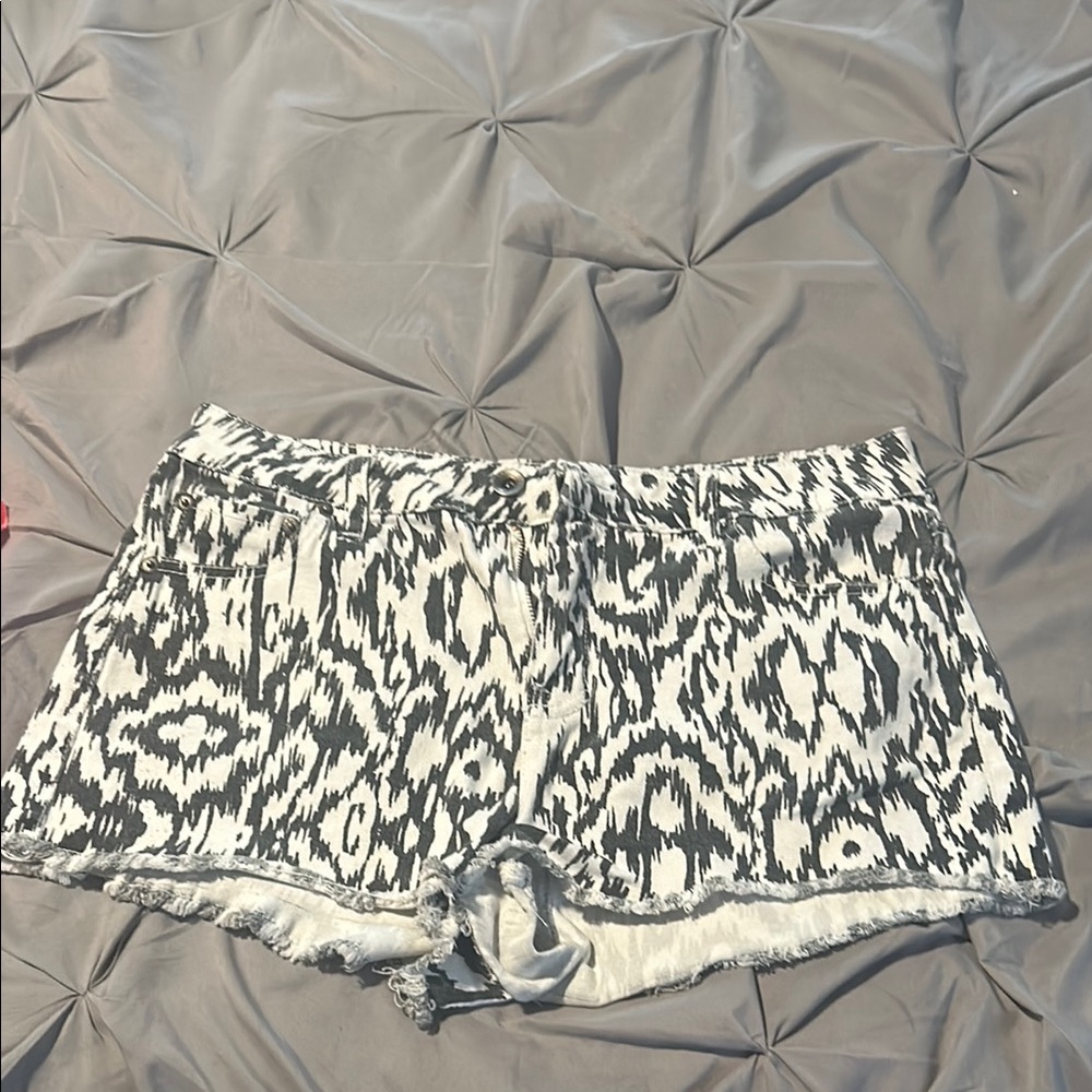 Stylish Black and White Patterned Shorts